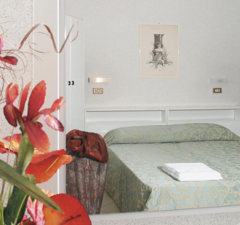Hotel Liverpool Червія Номер фото